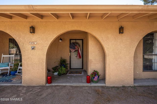993 Valle Hermosa, Las Cruces, NM 88005