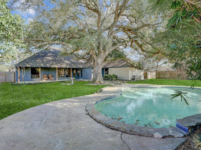 2614 Cedar Lane, Rosenberg, TX 77471