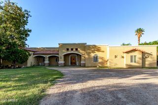 216 W Fremont Road, Phoenix, AZ 85041