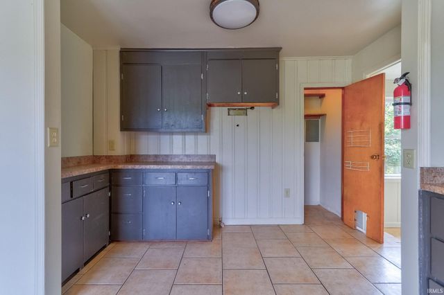 3524 Kratzville Road, Evansville, IN 47710