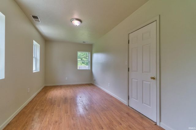 3524 Kratzville Road, Evansville, IN 47710