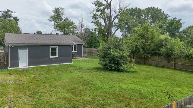 3524 Kratzville Road, Evansville, IN 47710