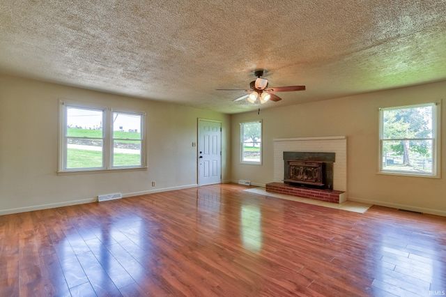 3524 Kratzville Road, Evansville, IN 47710
