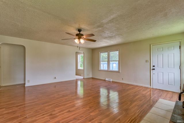 3524 Kratzville Road, Evansville, IN 47710