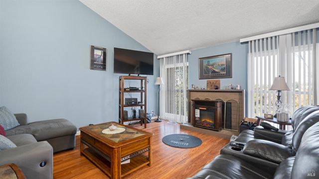 164 Kathy Ellen Dr, Vallejo, CA 94591