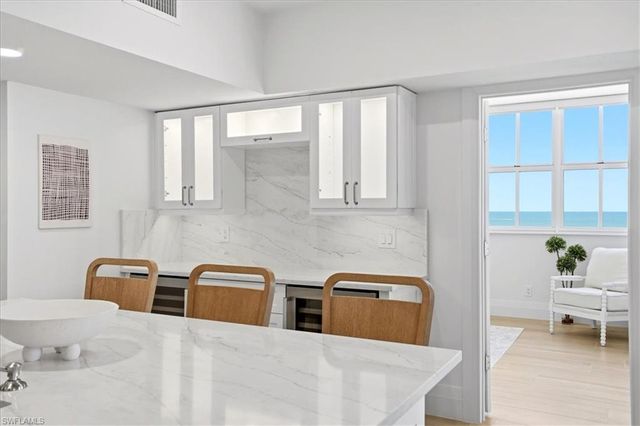 980 Cape Marco DR 706, Marco Island, FL 34145