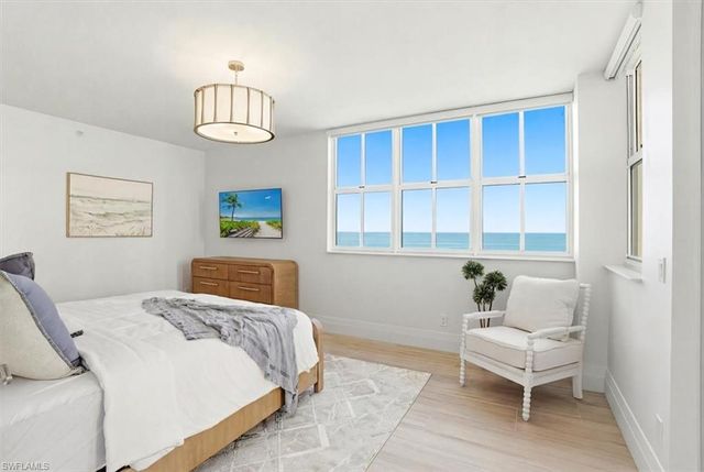 980 Cape Marco DR 706, Marco Island, FL 34145