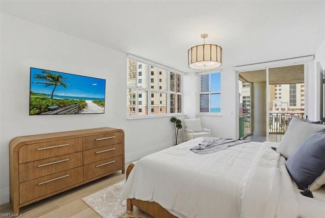 980 Cape Marco DR 706, Marco Island, FL 34145