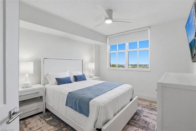 980 Cape Marco DR 706, Marco Island, FL 34145