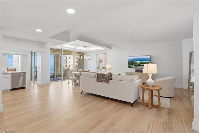 980 Cape Marco DR 706, Marco Island, FL 34145