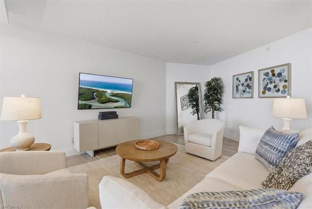 980 Cape Marco DR 706, Marco Island, FL 34145