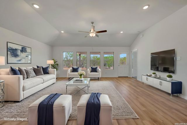 10206 Tynecastle Road, Converse, TX 78109