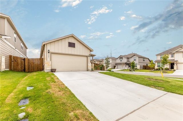 221 Compania DR, Liberty Hill, TX 78642