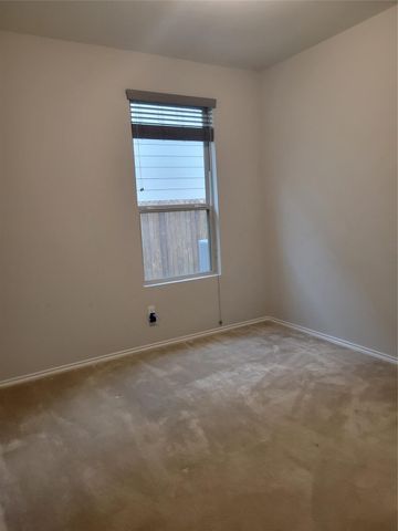 221 Compania DR, Liberty Hill, TX 78642