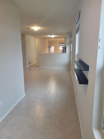 221 Compania DR, Liberty Hill, TX 78642