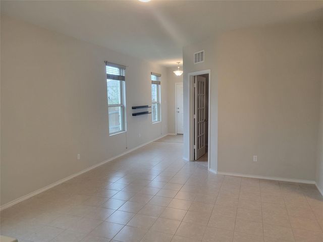 221 Compania DR, Liberty Hill, TX 78642