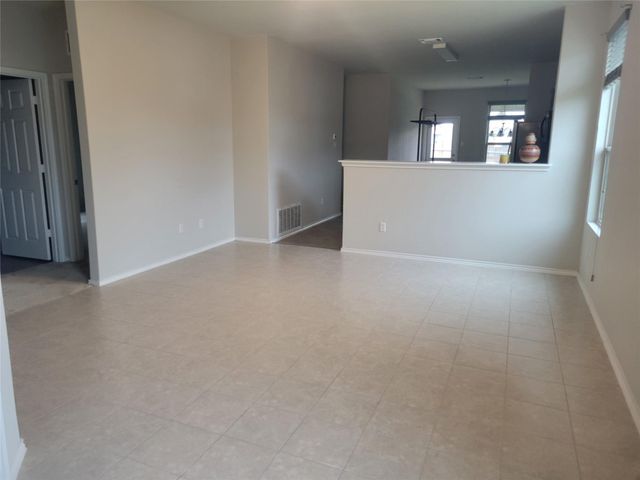 221 Compania DR, Liberty Hill, TX 78642