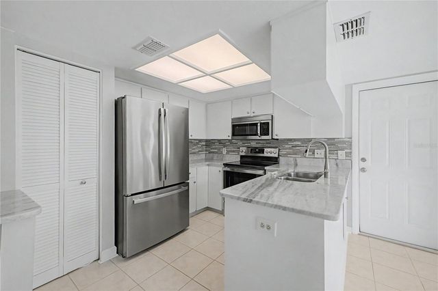 6761 PEARLEAF COURT, Spring Hill, FL 34606