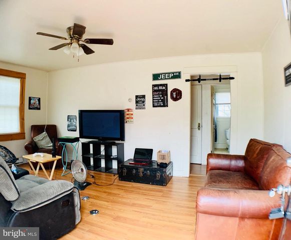 520 WYNE DR, Fredericksburg, VA 22405