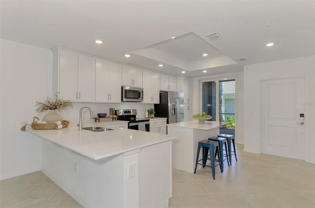 12520 GALAPAGOS COURT 102, Venice, FL 34293
