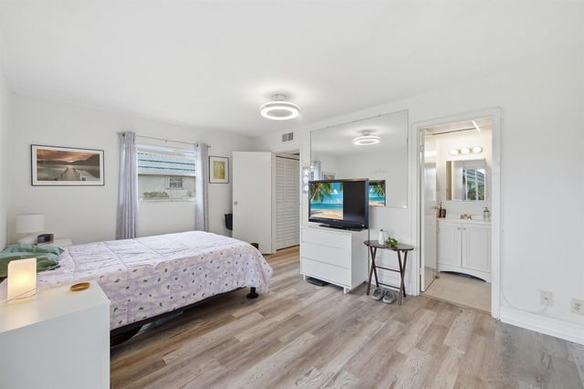 30 Waterford B, Delray Beach, FL 33446