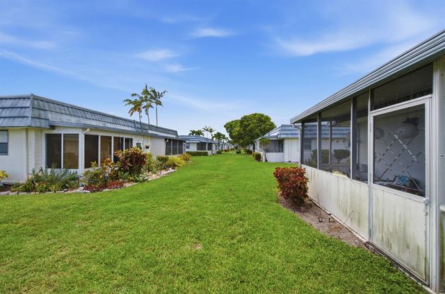 30 Waterford B, Delray Beach, FL 33446