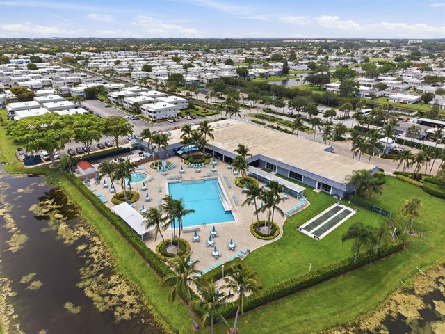 30 Waterford B, Delray Beach, FL 33446