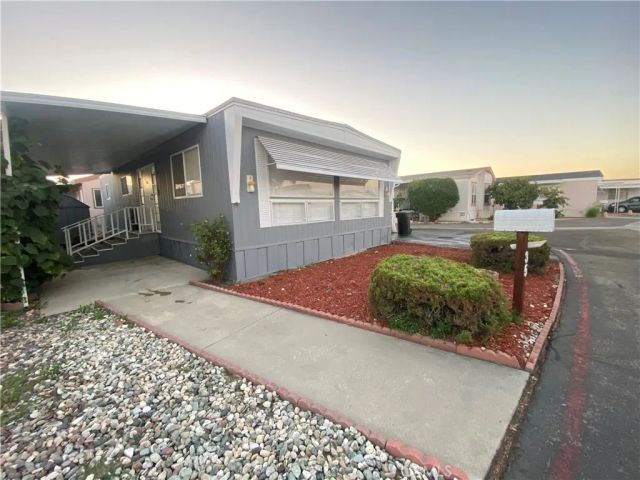 35 Orange Via, Anaheim, CA 92801