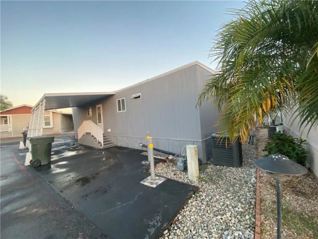 35 Orange Via, Anaheim, CA 92801
