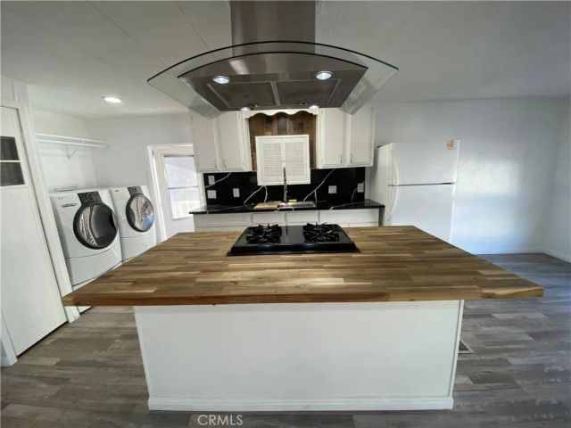 35 Orange Via, Anaheim, CA 92801