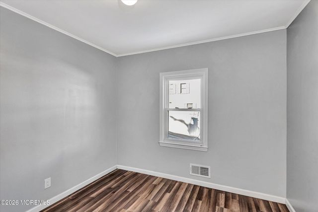 56 Oregon Avenue, Middletown, NJ 07758