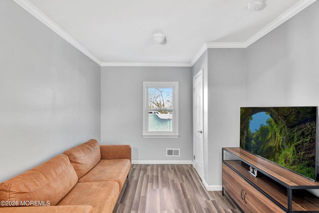 56 Oregon Avenue, Middletown, NJ 07758