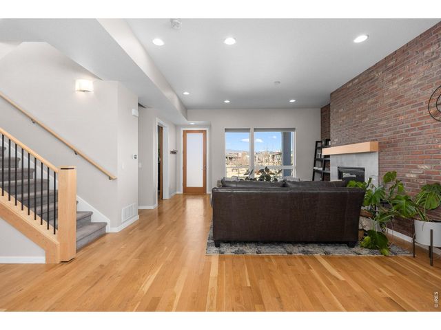 5687 Cottontail Dr, Longmont, CO 80503