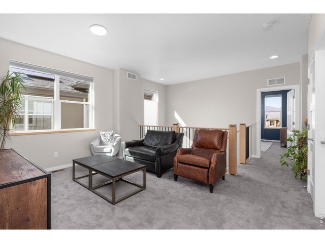 5687 Cottontail Dr, Longmont, CO 80503