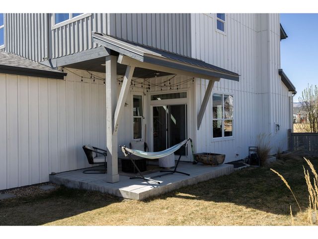 5687 Cottontail Dr, Longmont, CO 80503