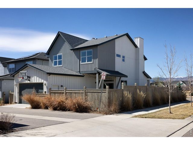 5687 Cottontail Dr, Longmont, CO 80503