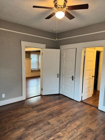 1261 N Glenn Avenue N, Fresno, CA 93728