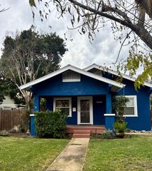 1261 N Glenn Avenue N, Fresno, CA 93728