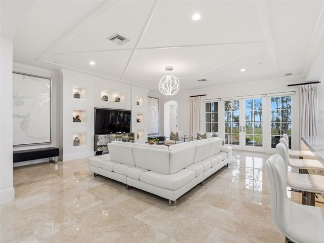 10355 KENSINGTON SHORE DRIVE I-102, Orlando, FL 32827