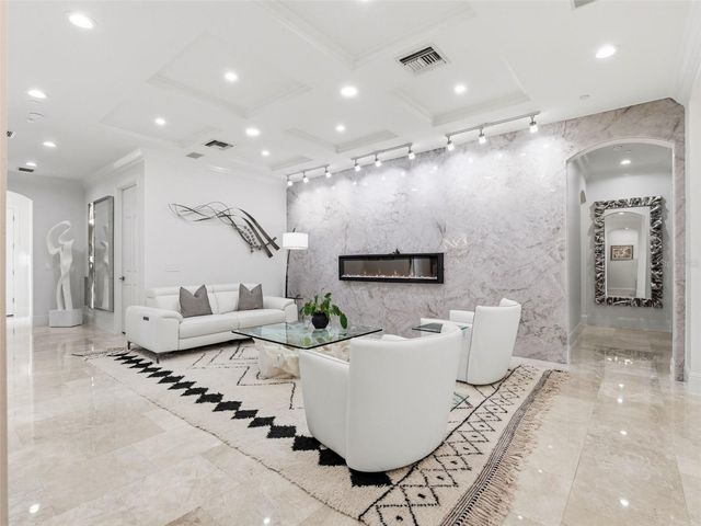 10355 KENSINGTON SHORE DRIVE I-102, Orlando, FL 32827