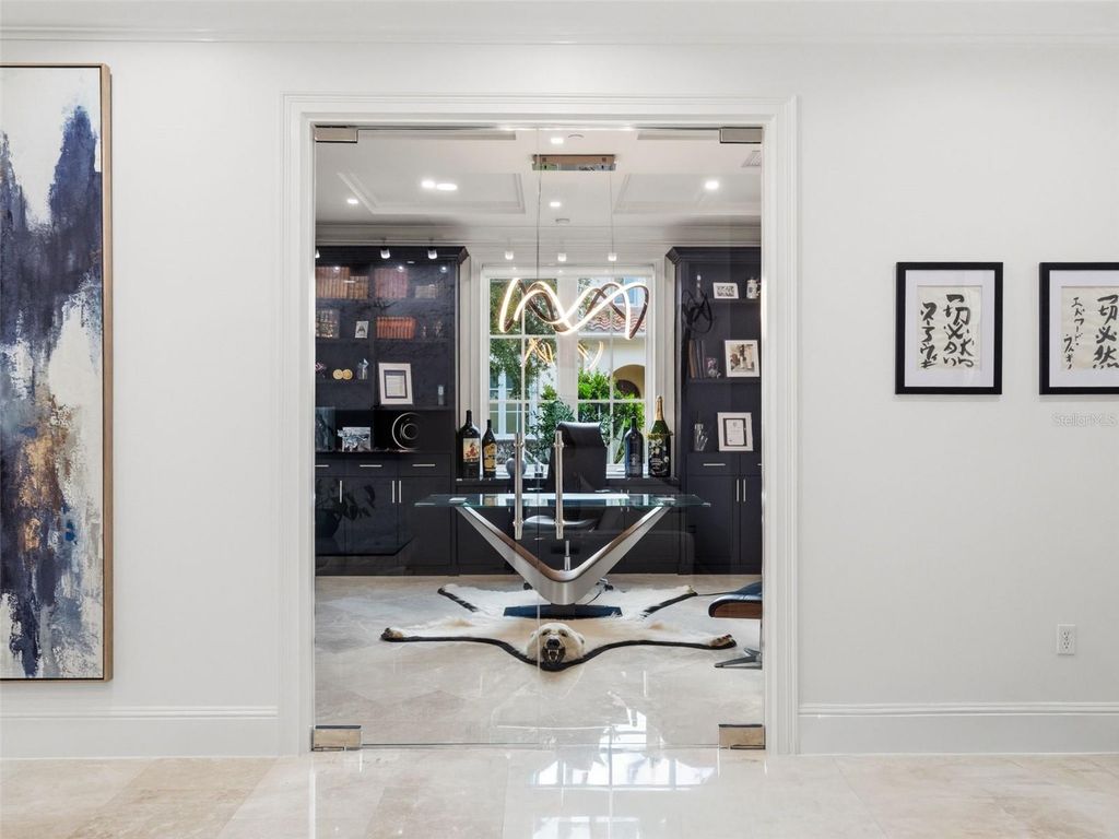 Image 13 of property listing at 10355 KENSINGTON SHORE DRIVE I-102, Orlando, FL 32827