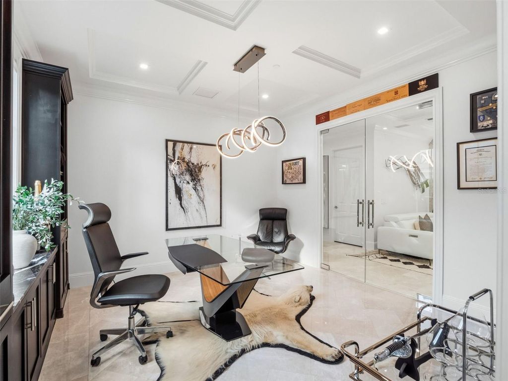 Image 18 of property listing at 10355 KENSINGTON SHORE DRIVE I-102, Orlando, FL 32827
