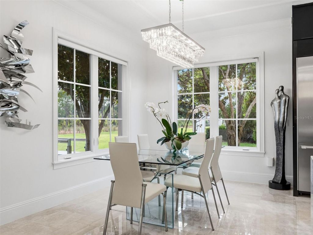 Image 30 of property listing at 10355 KENSINGTON SHORE DRIVE I-102, Orlando, FL 32827