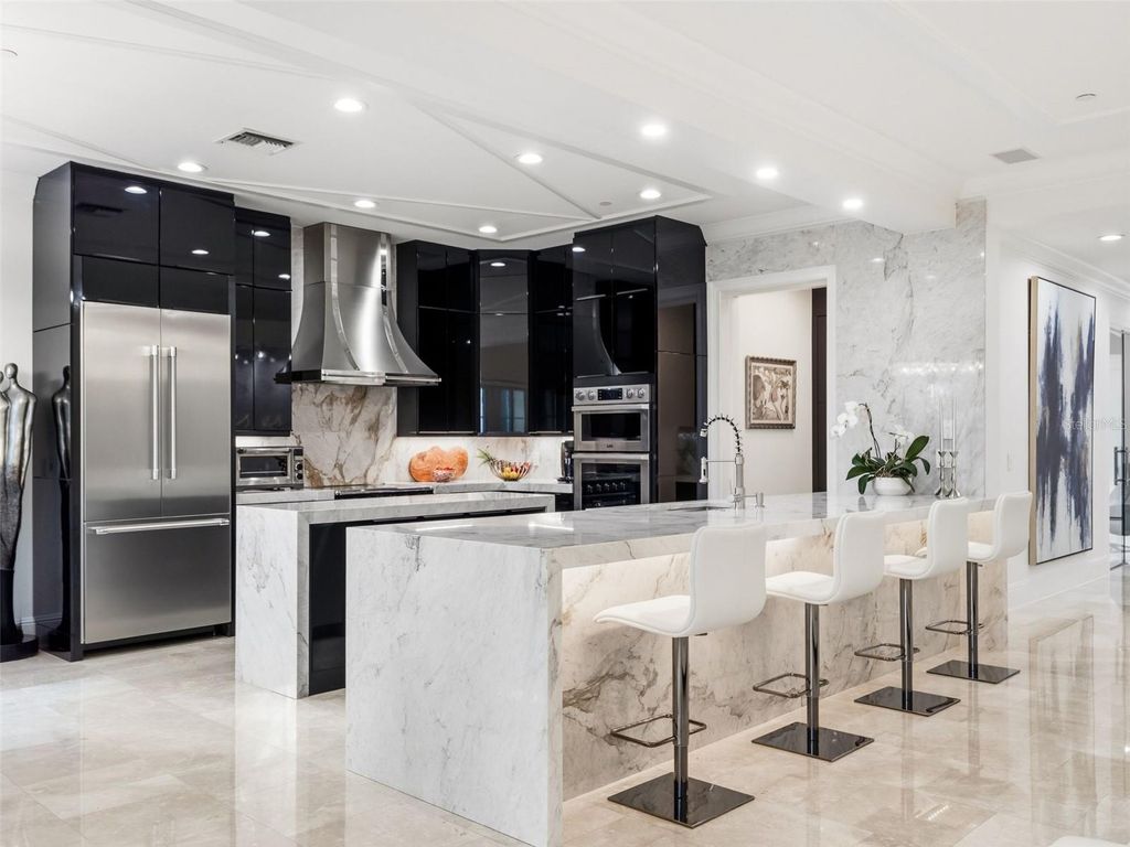 Image 32 of property listing at 10355 KENSINGTON SHORE DRIVE I-102, Orlando, FL 32827
