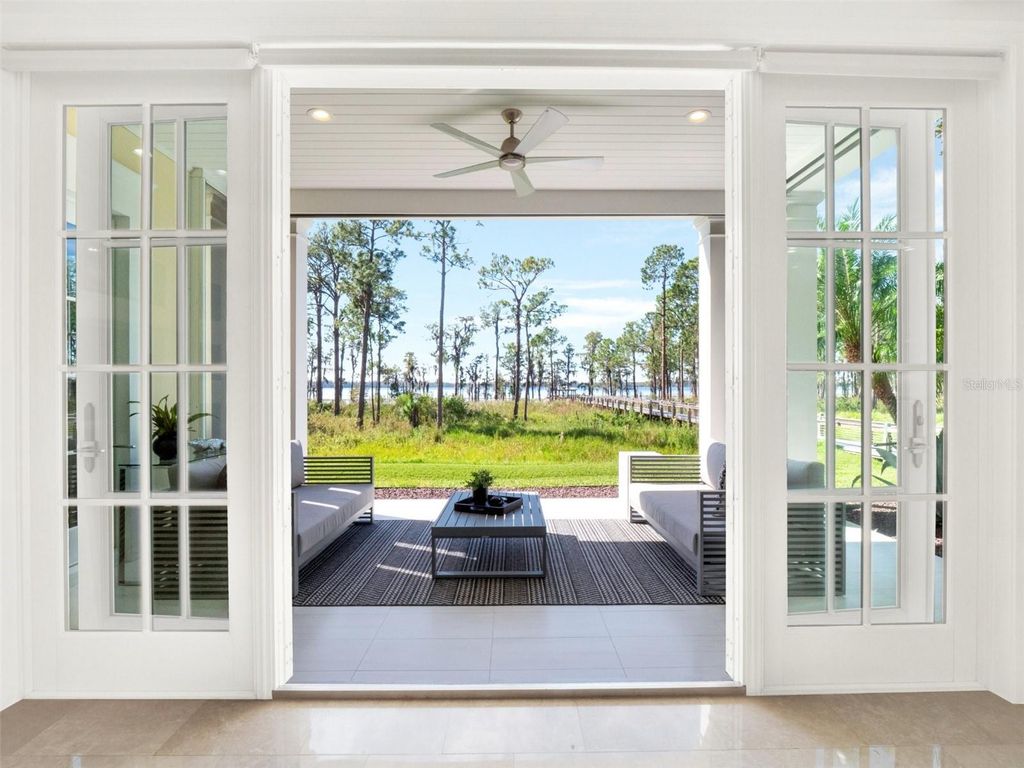 Image 55 of property listing at 10355 KENSINGTON SHORE DRIVE I-102, Orlando, FL 32827