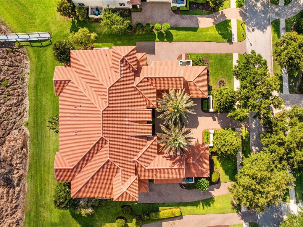 Image 68 of property listing at 10355 KENSINGTON SHORE DRIVE I-102, Orlando, FL 32827