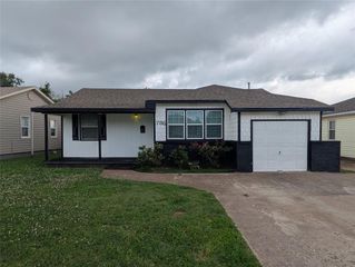 733 E Steed Drive, Midwest City, OK 73110