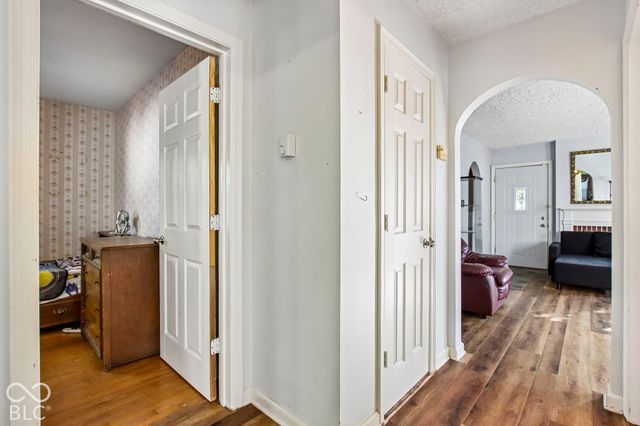 140 S 7th Avenue, Beech Grove, IN 46107