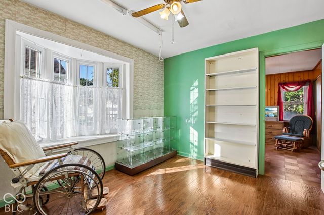 140 S 7th Avenue, Beech Grove, IN 46107