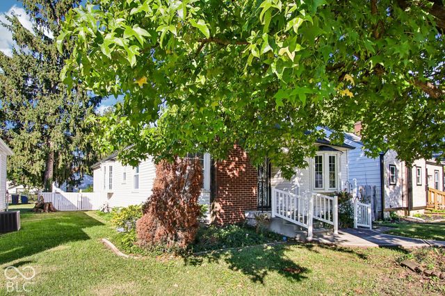 140 S 7th Avenue, Beech Grove, IN 46107